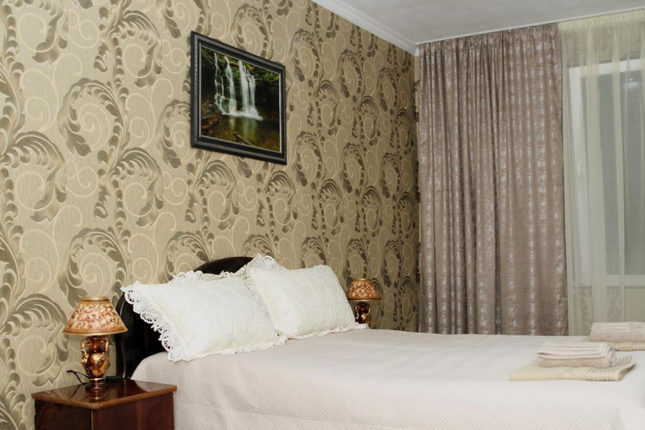 Georgian Hosts Tbilisi Hotel Ngoại thất bức ảnh