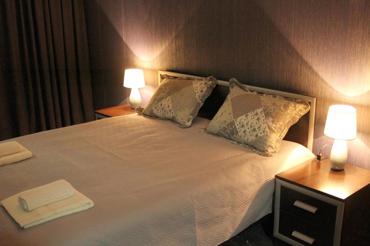 Georgian Hosts Tbilisi Hotel Ngoại thất bức ảnh
